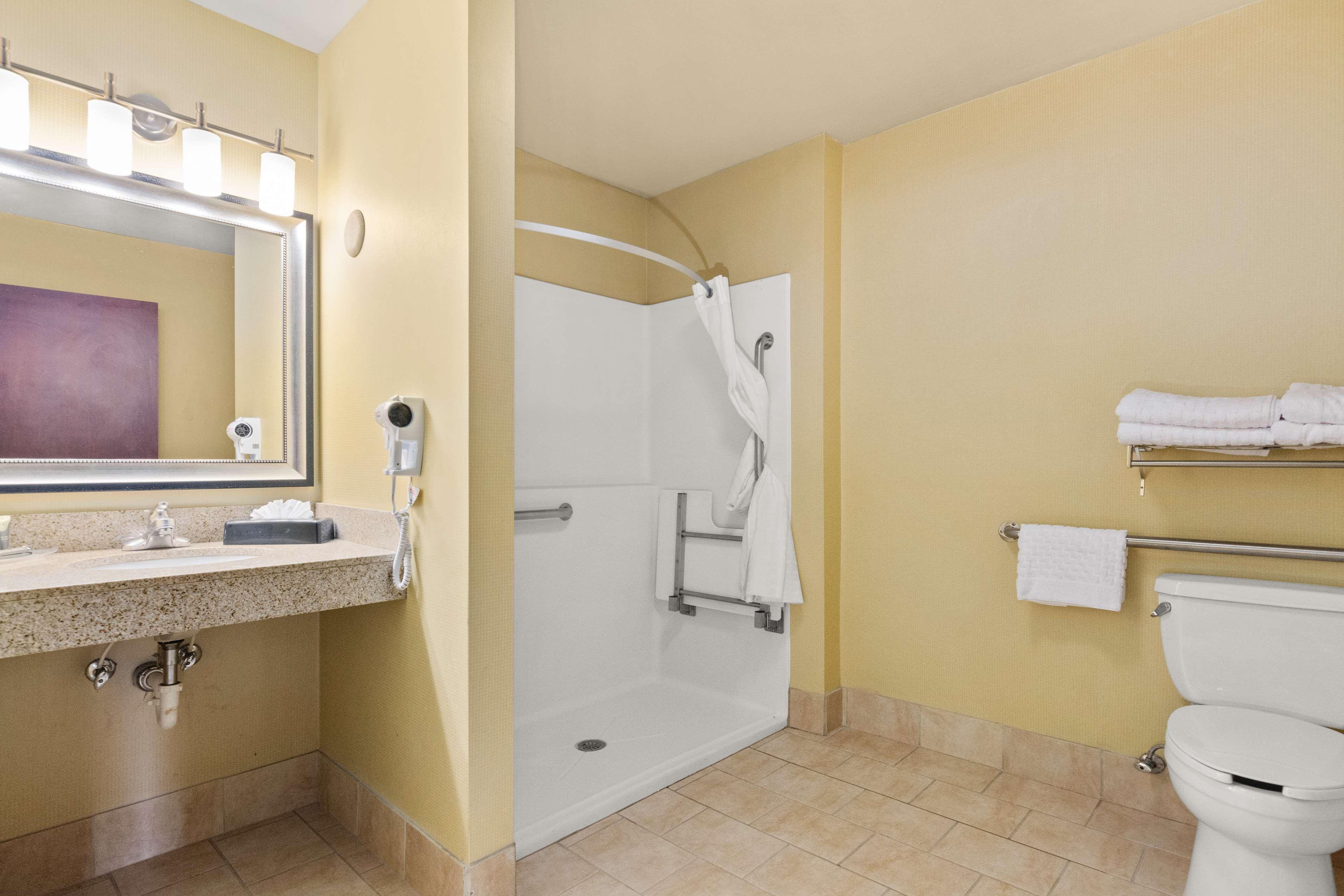 Surestay Plus Hotel By Best Western Portland Route 52 West Eksteriør billede