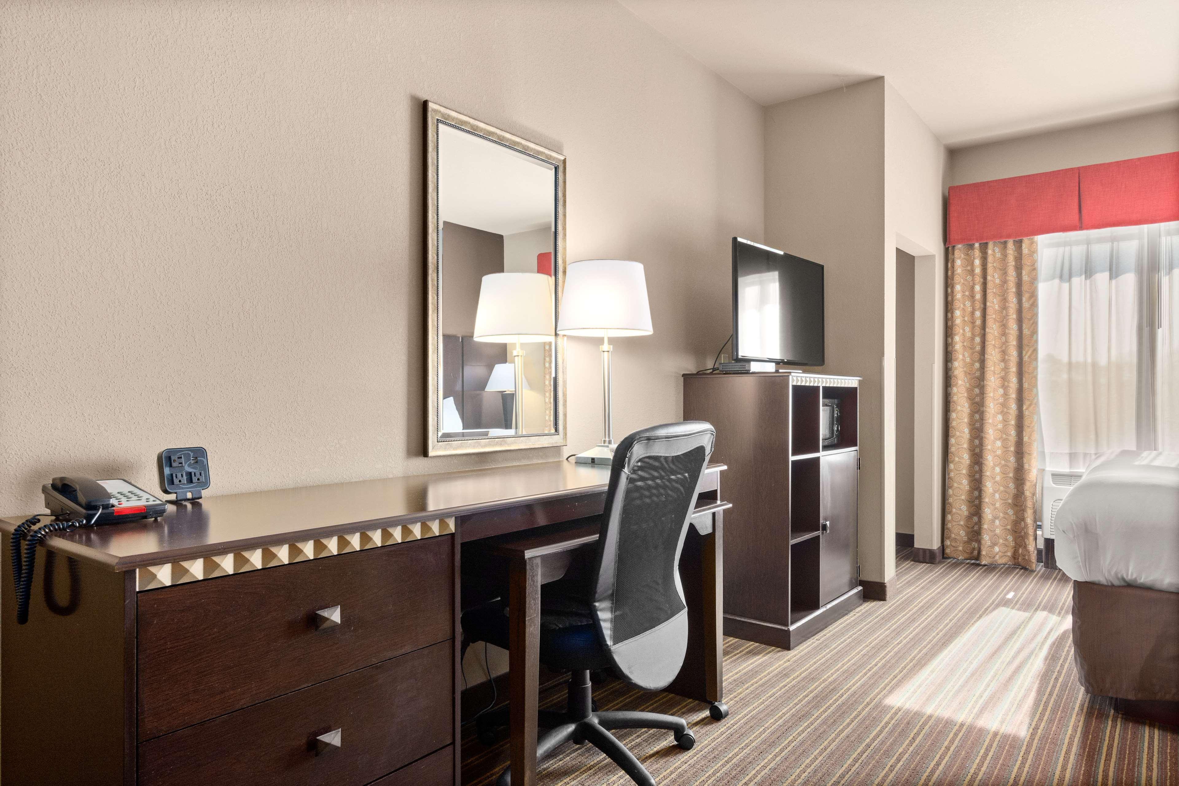 Surestay Plus Hotel By Best Western Portland Route 52 West Eksteriør billede