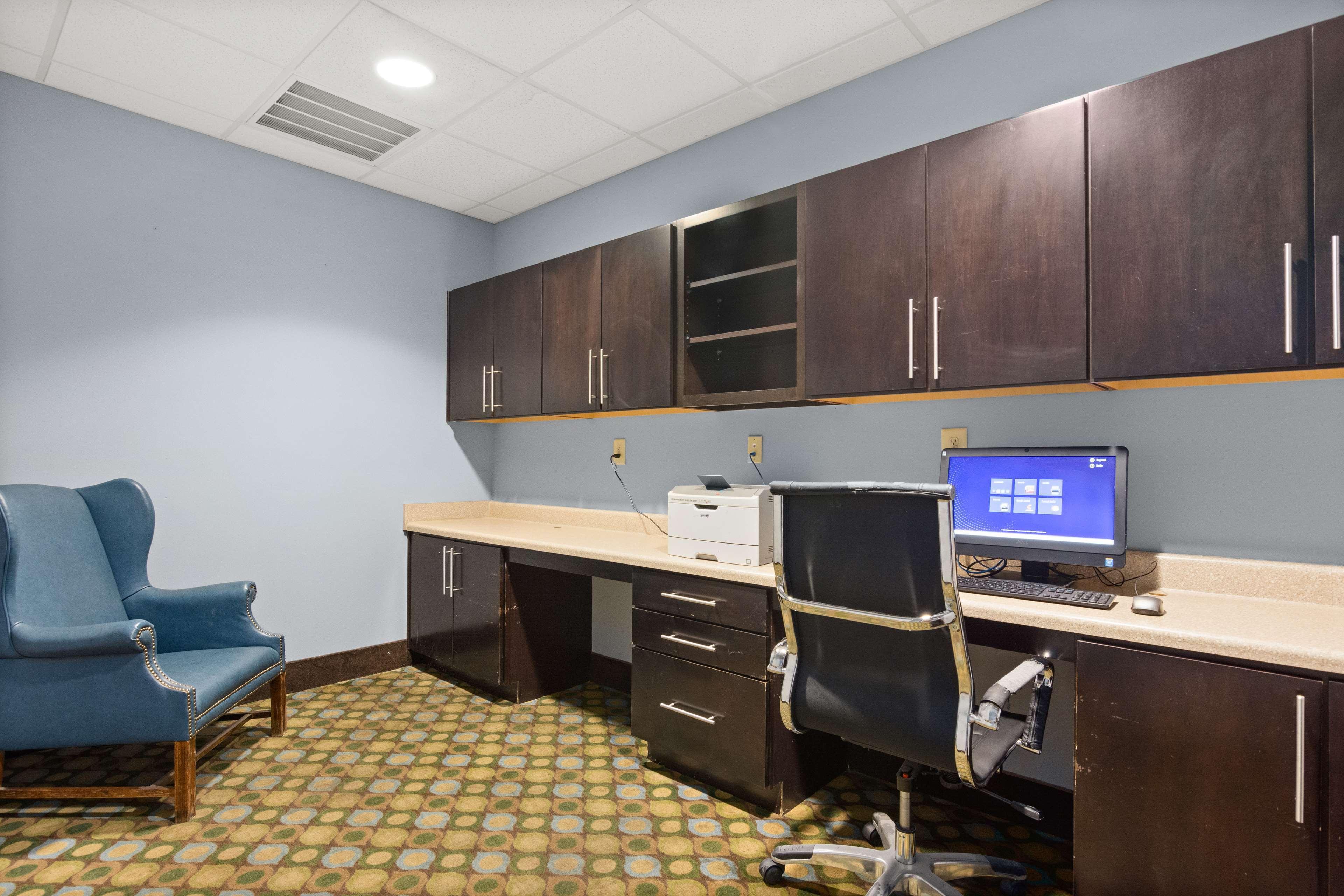 Surestay Plus Hotel By Best Western Portland Route 52 West Eksteriør billede